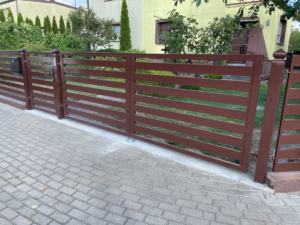 Radkon - Brama Dwuskrzydłowa - Kępno