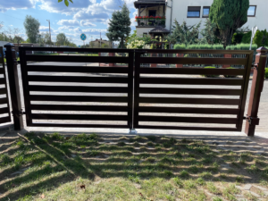 Radkon - Brama Dwuskrzydłowa